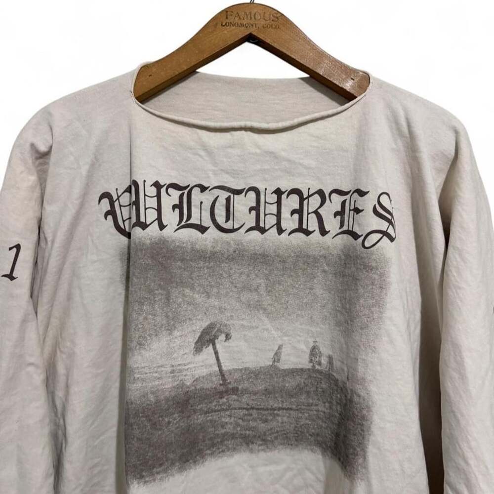 Yeezy Vultures 1 Long Sleeve Shirt Size L Off-White Tracklist Merch